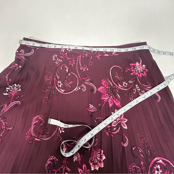 Chico's Burgandy Pink Pleated A-Line Midi Skirt Chico’s size 2.5 (Size L/14) - Picture 9 of 10